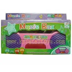 Детска играчка  Музикална играчка с форма на касетофон