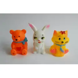 Гумена играчка със Зайче, комплект три броя Гумена играчка със Зайче, комплект три броя