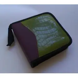 Кожен несесер за CD в зелено