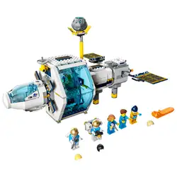 Лего Лунна космическа станция Lego City Space Port 60349