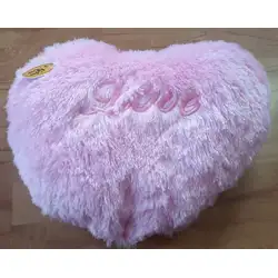 Плюшена играчка Сърце с надпис LOVE - два цвята